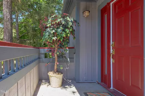 16 Melstone Turn, Durham, NC 27707 photo 2