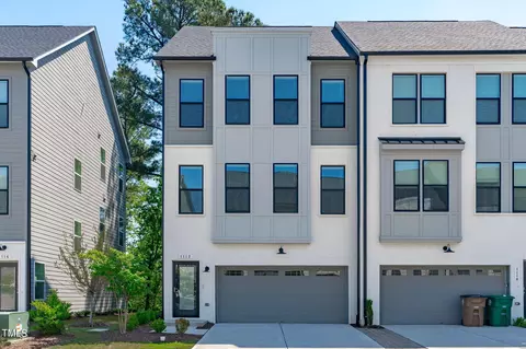 1112 Kiernan Grove Ln, Cary, NC 27519