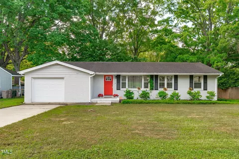 905 Wade Ave, Garner, NC 27529 photo 1