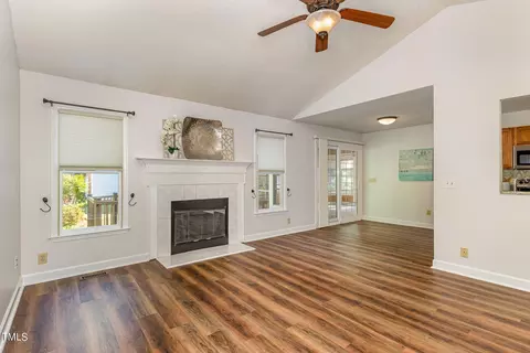 628 W Dunpatrick Pl, Wake Forest, NC 27587 photo 4