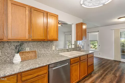 628 W Dunpatrick Pl, Wake Forest, NC 27587 photo 7