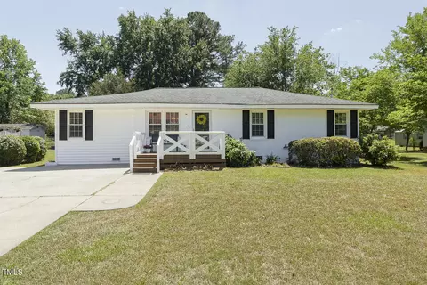 311 Pace St, Smithfield, NC 27577 photo 1