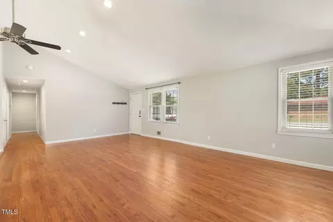 311 Pace St, Smithfield, NC 27577 photo 9