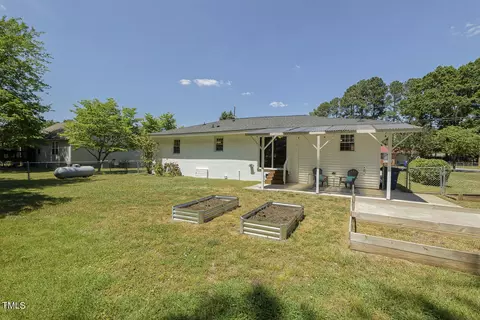 311 Pace St, Smithfield, NC 27577 photo 37