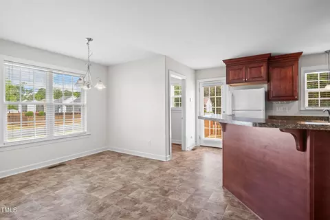 77 Jade St, Smithfield, NC 27577 photo 8
