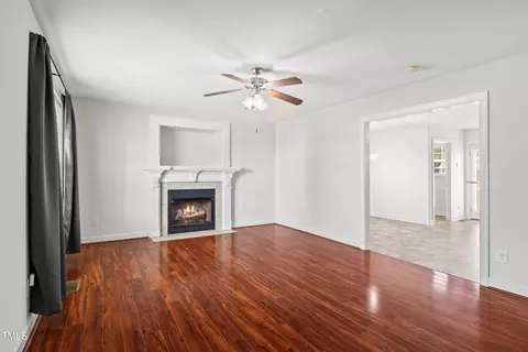 77 Jade St, Smithfield, NC 27577 photo 5