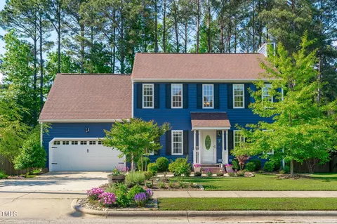 1104 Waterford Green Dr, Apex, NC 27502