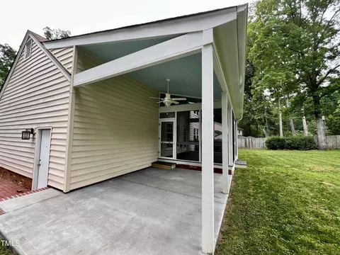 2016 Redding Ln, Durham, NC 27712 photo 5