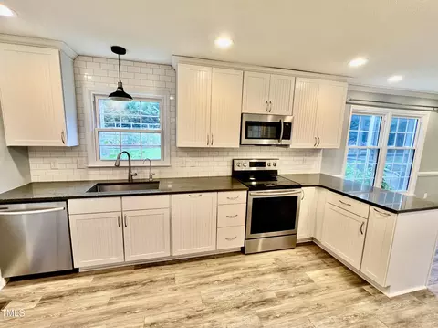 2016 Redding Ln, Durham, NC 27712 photo 10