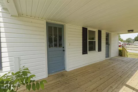 112 St Matthews Rd, Erwin, NC 28339 photo 2