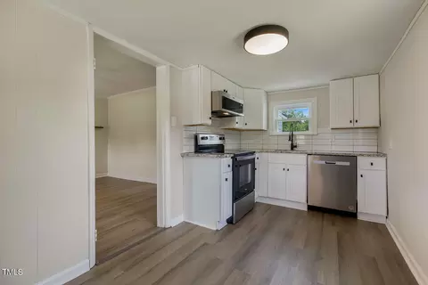 112 St Matthews Rd, Erwin, NC 28339 photo 6