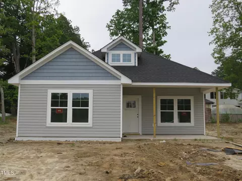101 Ambergate Ct, Rocky Mount, NC 27804
