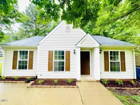 3126 Trinness Dr, Durham, NC 27707