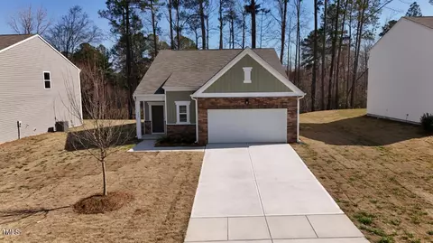 912 Rift Valley Dr, Zebulon, NC 27597