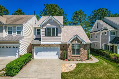 407 Hilltop View St, Cary, NC 27513