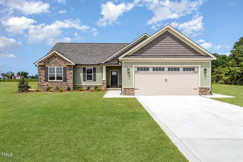 31 Tanseyleaf Dr, Smithfield, NC 27577