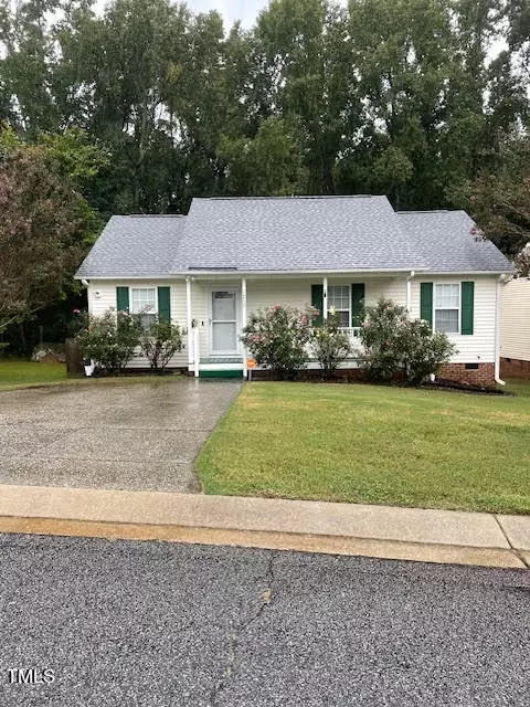 1217 Grovewood Dr, Clayton, NC 27520
