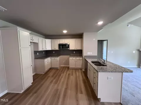 334 Constellation Ct, Benson, NC 27504 photo 6