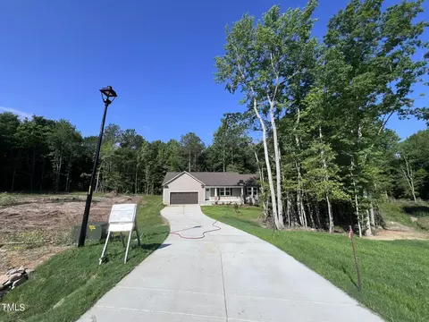 334 Constellation Ct, Benson, NC 27504 photo 2