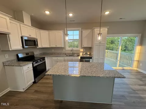 105 Brookhaven Dr, Spring Hope, NC 27882 photo 3