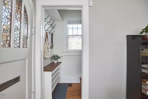Entry Way - 104 W Trinity Ave, Durham, NC 27701 photo 5 of 9