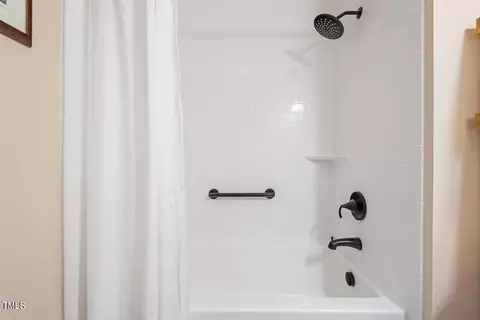 906 Knight Dr, Durham, NC 27712 photo 32