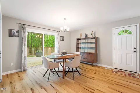 906 Knight Dr, Durham, NC 27712 photo 10