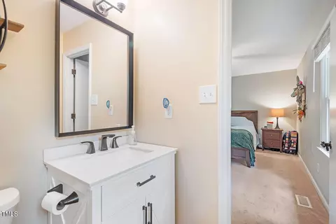 906 Knight Dr, Durham, NC 27712 photo 25