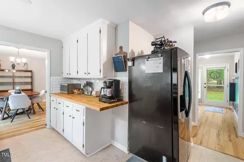 906 Knight Dr, Durham, NC 27712 photo 17