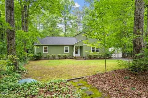 906 Knight Dr, Durham, NC 27712 photo 2