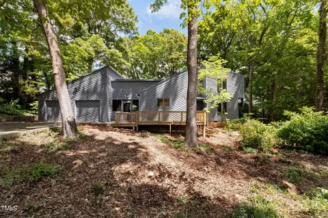 2714 Meadow Oak Dr, Haw River, NC 27258