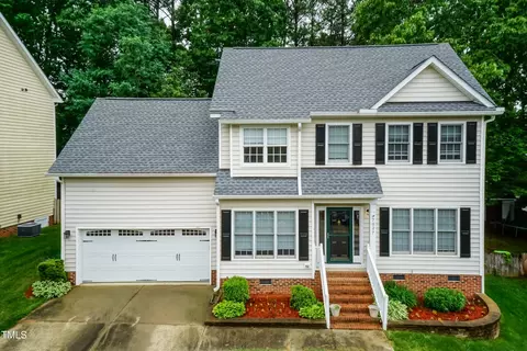 7027 Bellard Ct, Raleigh, NC 27617