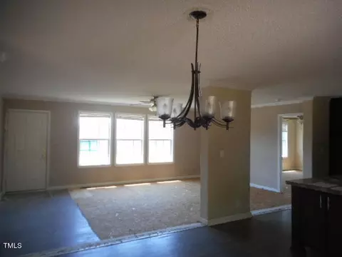 119 E Silverado Ct, Kenly, NC 27542 photo 5