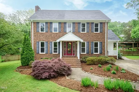 6401 Lasalle Ln, Raleigh, NC 27612