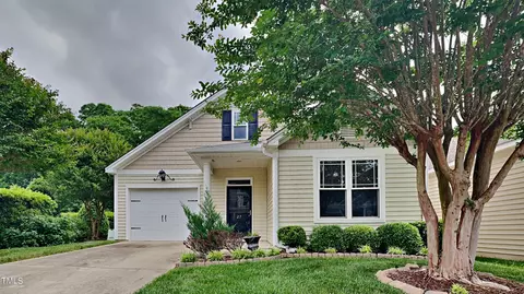 27 Saxon Ct, Clayton, NC 27527