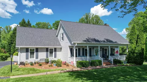 131 Feather Ridge Cir, Reidsville, NC 27320