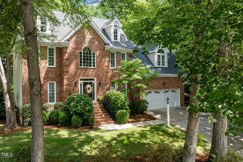 1012 W Sterlington Pl, Apex, NC 27502