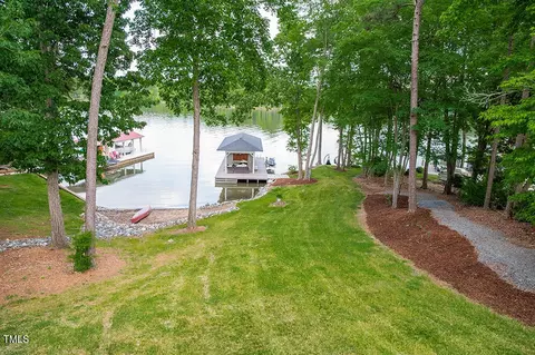 25 Burney Dr, Semora, NC 27343