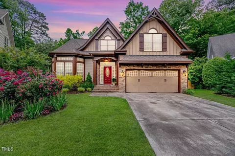 61 Buttonwood Ct, Pittsboro, NC 27312