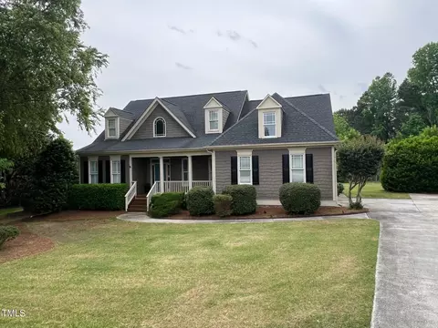 425 Barn Hill Ln, Wake Forest, NC 27587