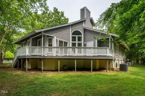 207 Kirkwood Dr, Chapel Hill, NC 27514