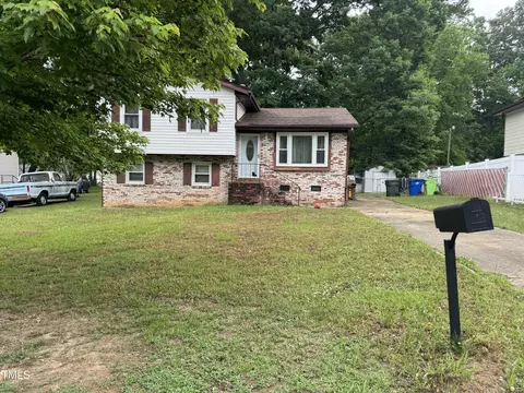 3200 Burntwood Cir, Raleigh, NC 27610