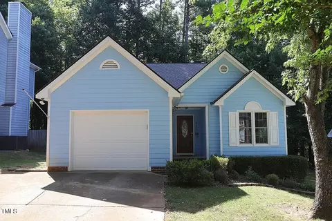 912 Amersham Ln, Wake Forest, NC 27587