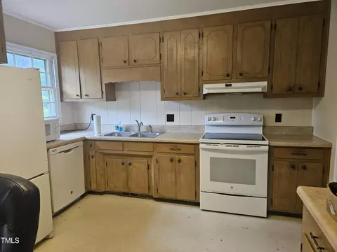 640 Fire Lane Rd, Bunnlevel, NC 28323 photo 2