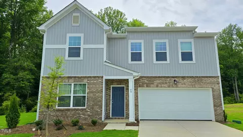 40 Moss Oaks Ct, Angier, NC 27501