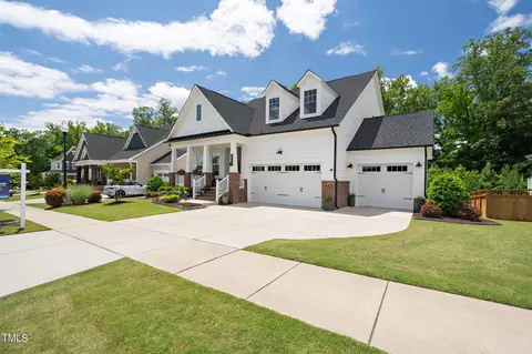 717 Hydrangea Field Ct, Wake Forest, NC 27587
