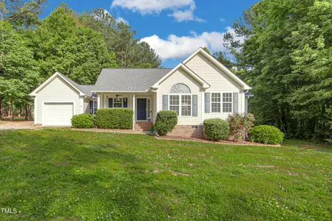 4047 Brooksdale Dr, Franklinton, NC 27525
