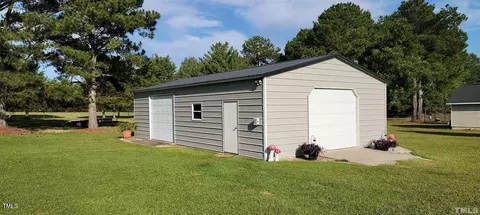 2891 Benson Hardee Rd, Benson, NC 27504 photo 23
