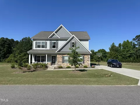 4017 Mendenhall Dr, Zebulon, NC 27597