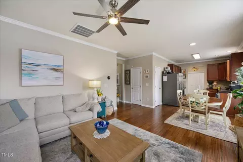 15 Elm Tree Ct, Durham, NC 27703 photo 9